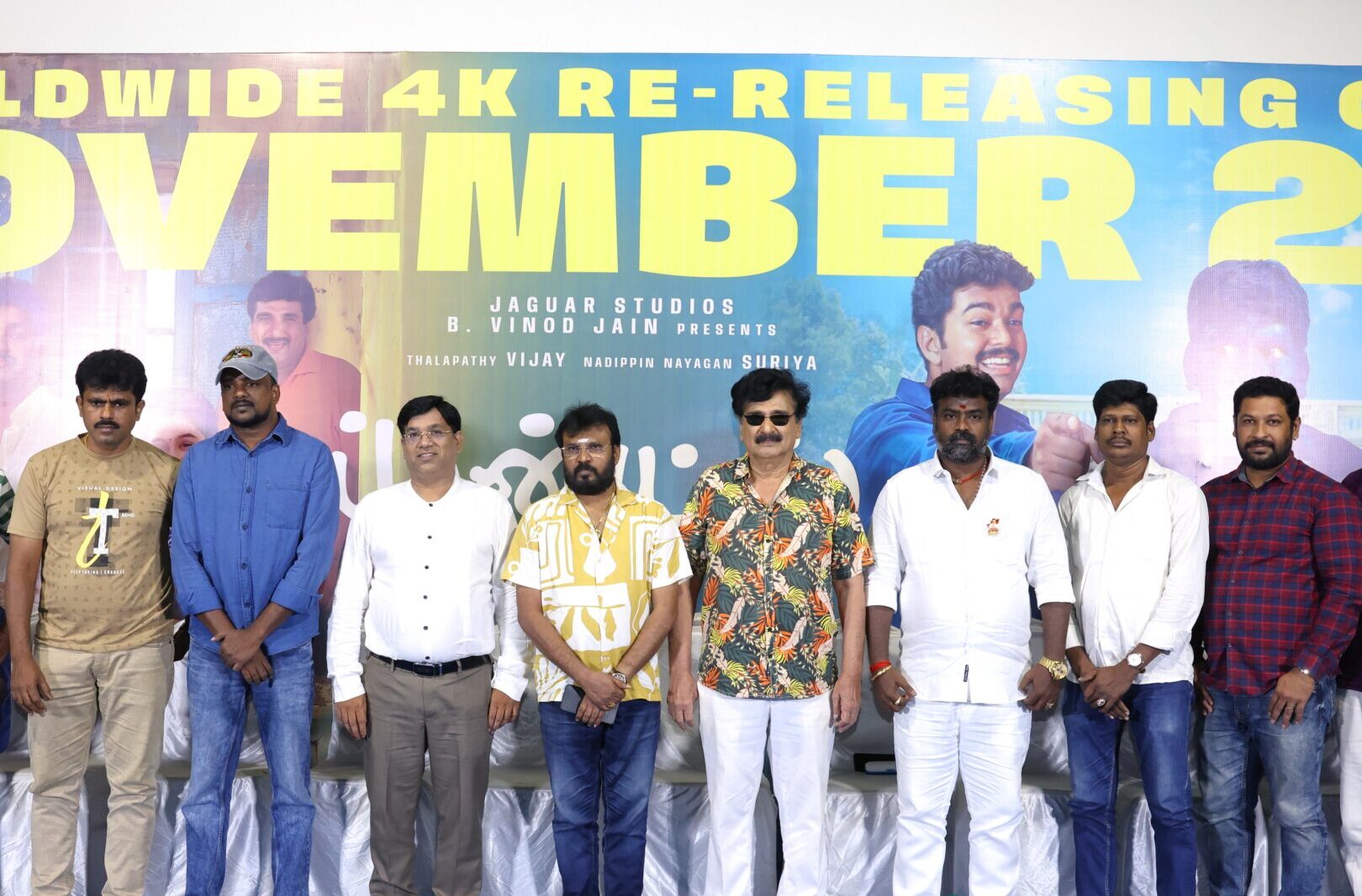 மீண்டும் சிரிக்க வைக்க நாங்க ரெடி ‘ப்ரண்ட்ஸ்’ !